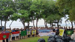 OKP Manggarai Raya Gelar Aksi Bersih Pantai Oesapa